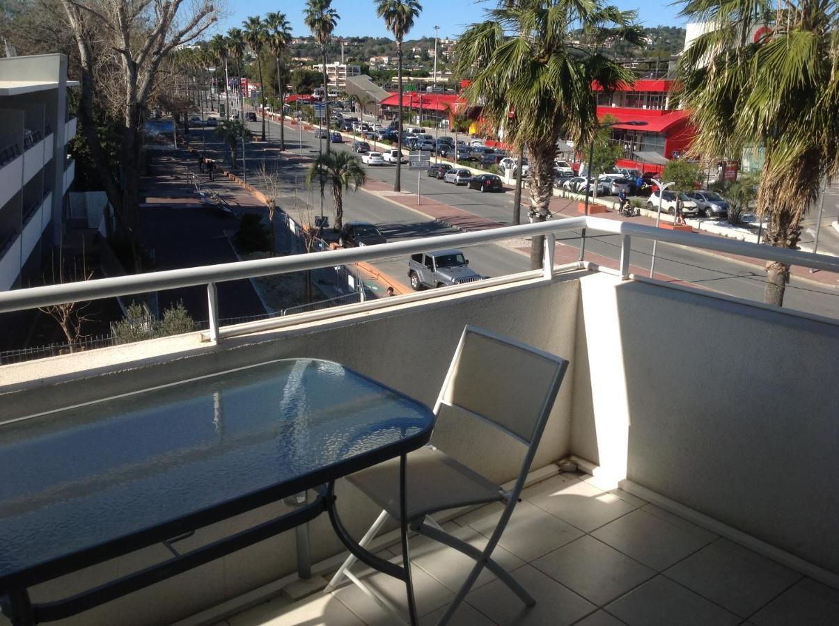 Apartmán F2 Immeuble Les Pieds Dans L'Eau Villeneuve-Loubet Exteriér fotografie